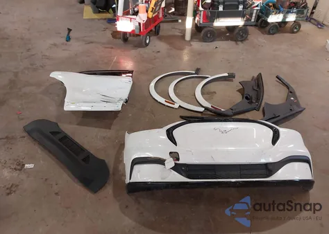 2022 Ford Mustang Mach-E Premium z USA, uszkodzony, nr VIN 3FMTK3SS2NMA24887